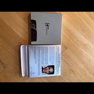 It Cosmetics - brand new